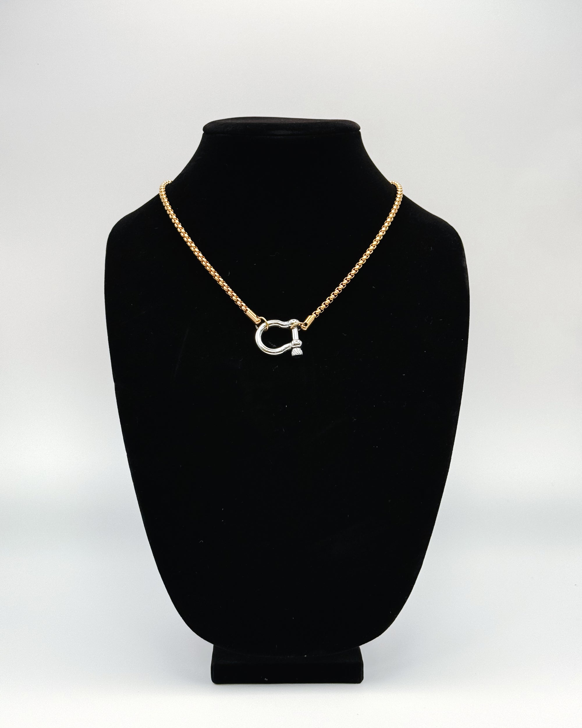 Horsebit Necklace