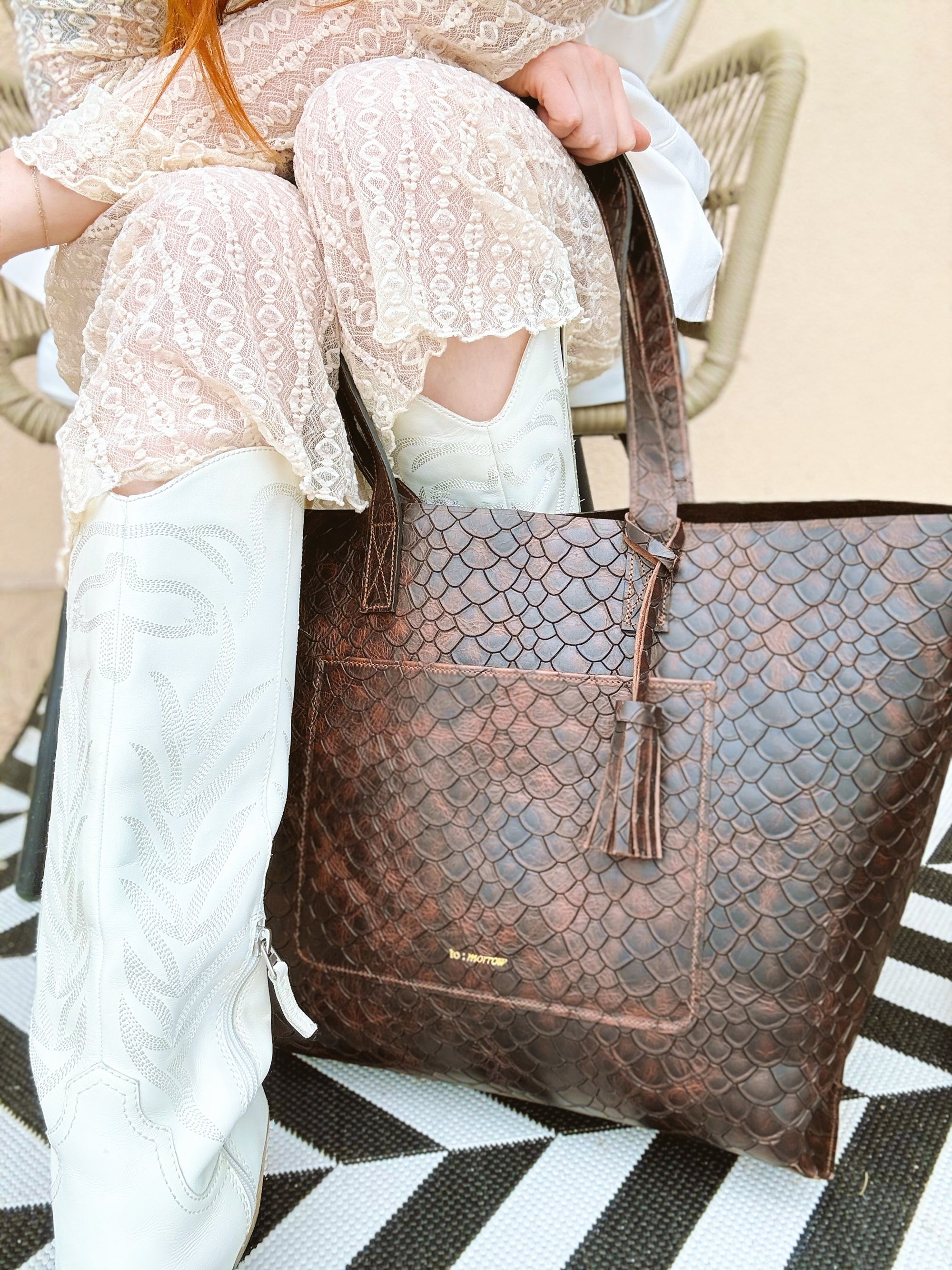 The Mara Tote - Brown Scale