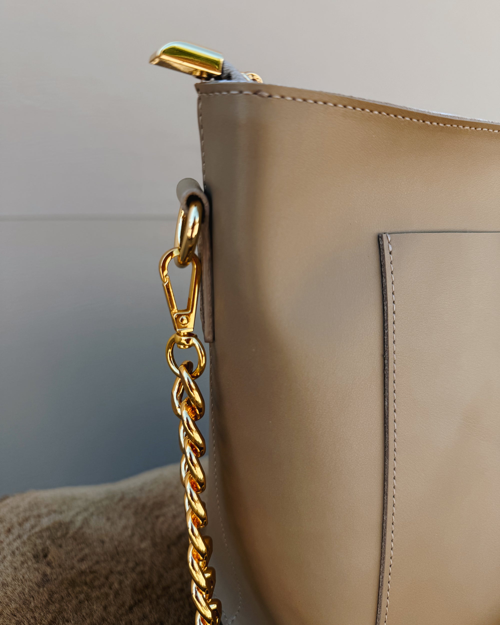 Rue Top Zip Tote - Taupe