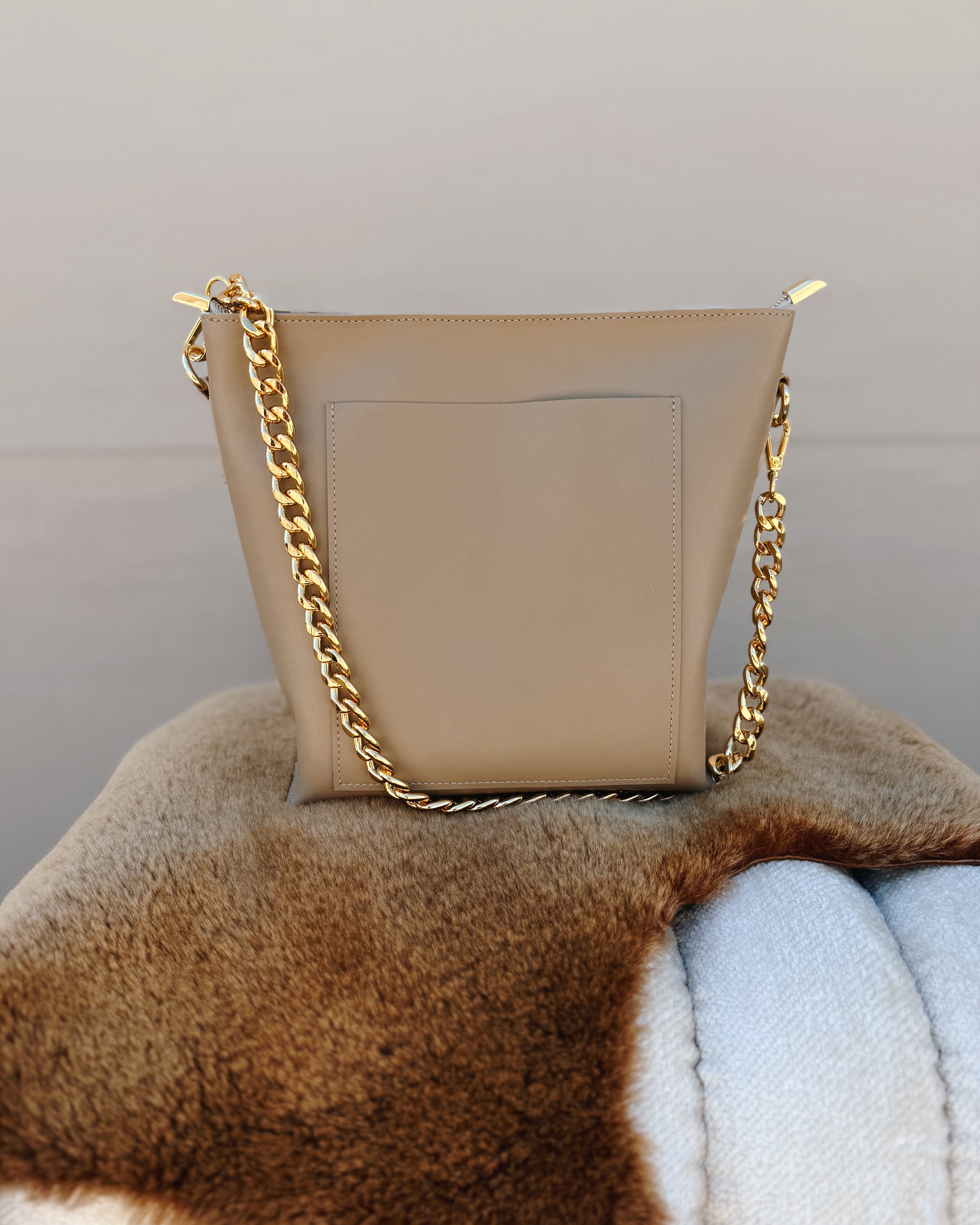 Rue Top Zip Tote - Taupe