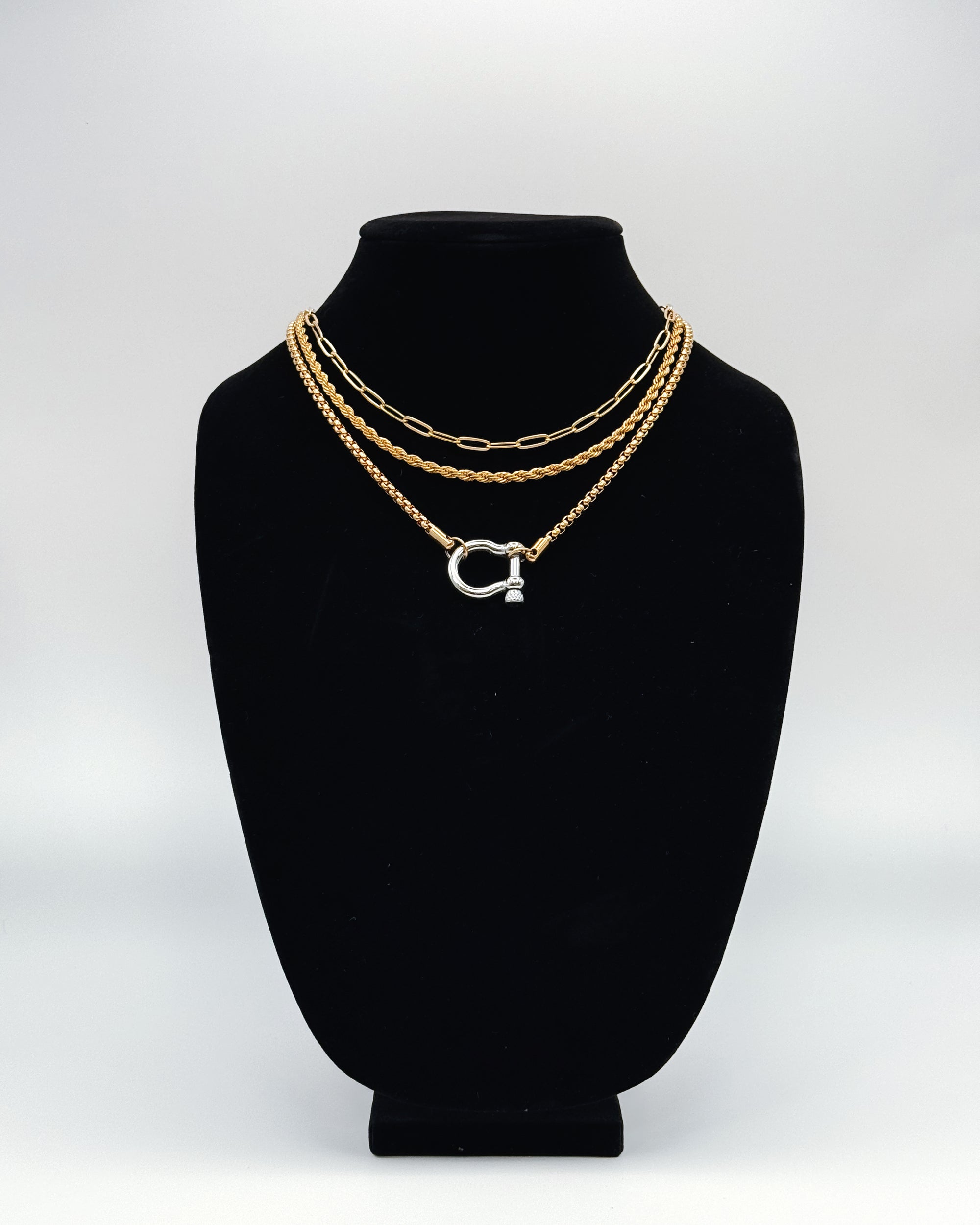 Horsebit Necklace
